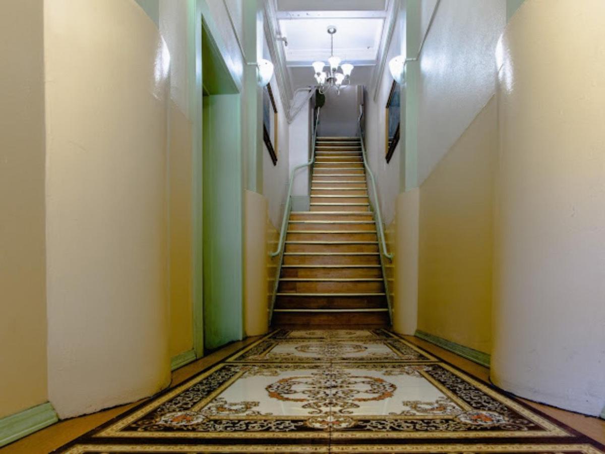 Elite Hotel